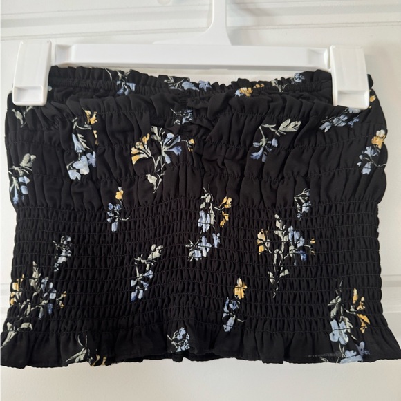 Abercrombie and Fitch Two-Piece Floral Set with Tube Crop Top and Skirt Size XS - Picture 7 of 9